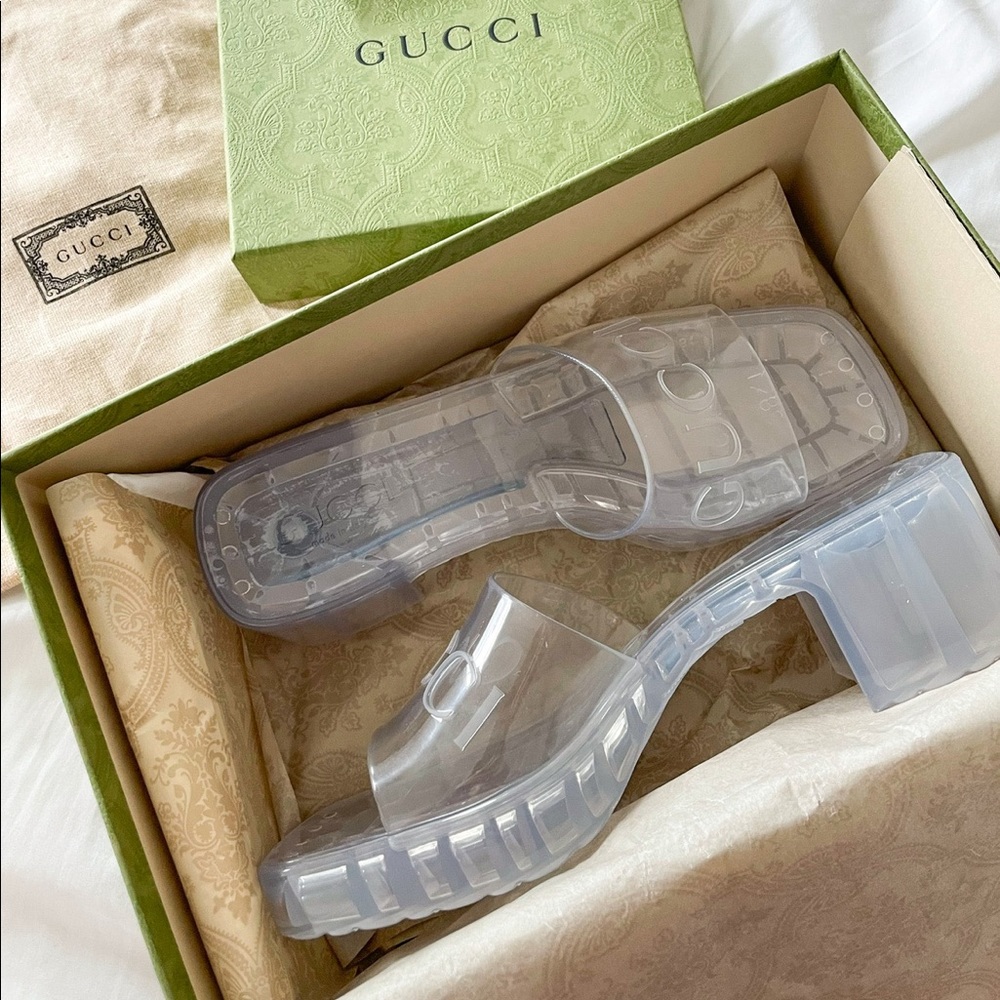 Gucci Slides Sandal with Gucci Logo